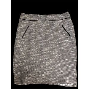 Cynthia Rowley pencil skirt, lined. Sz.14 with leatherette piping detail. 3 /20